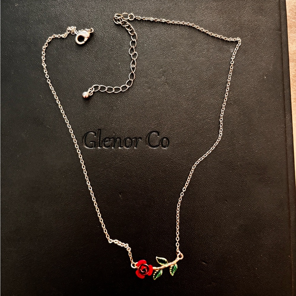Beautiful silver red rose necklace